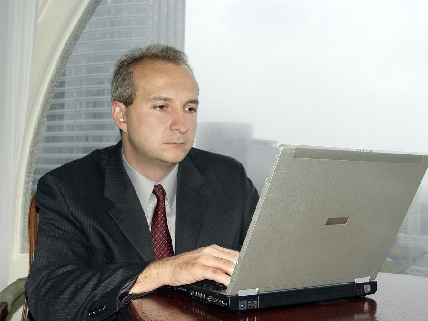 Image: Compre e venda empresas online com a Negocius