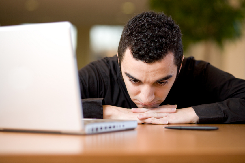 Image: Empleado desmotivado: aprende a identificar y corregir este problema